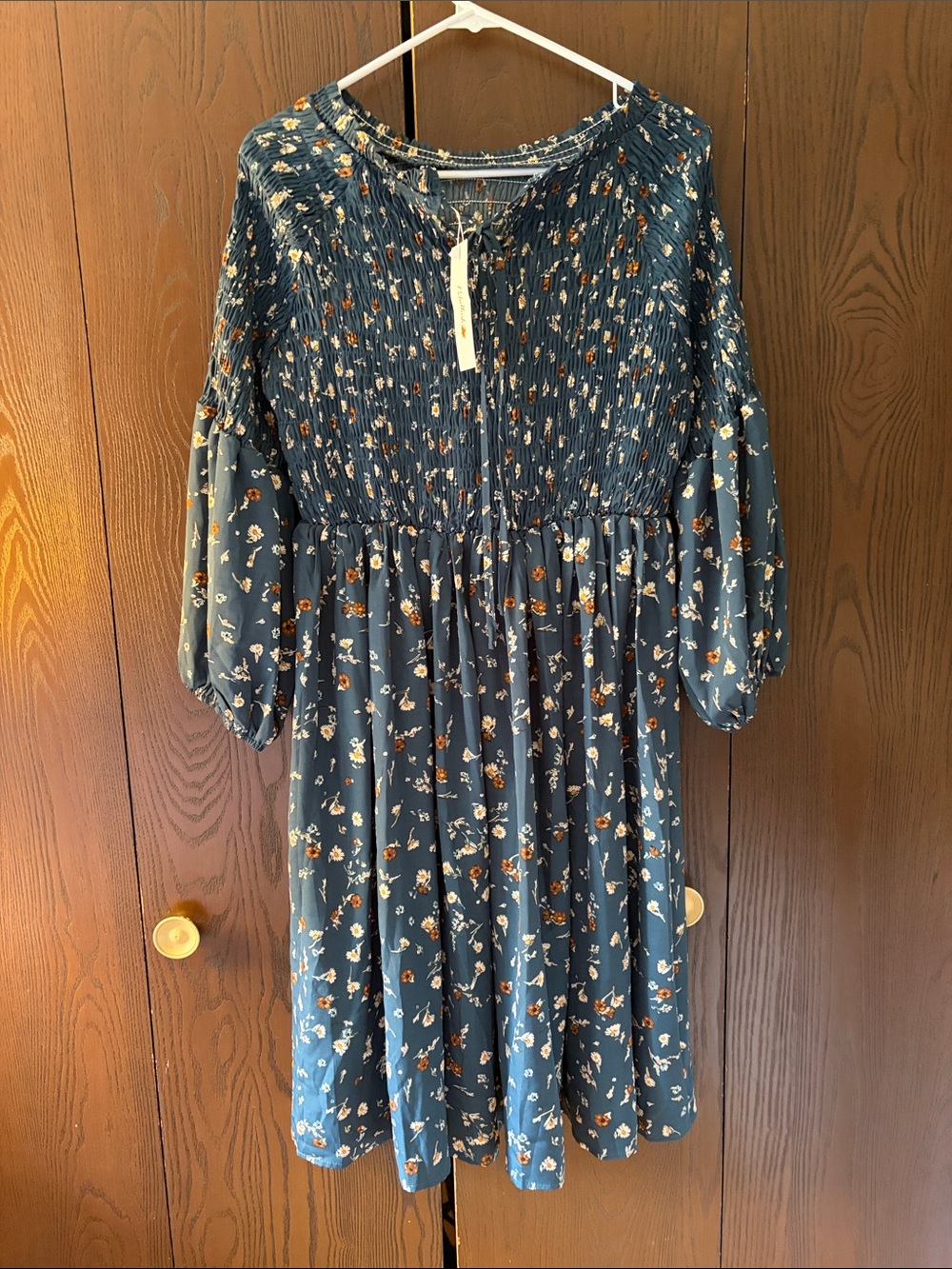 Petallush Teal Blue Floral Smocked Midi Dress. Size Large. NWT